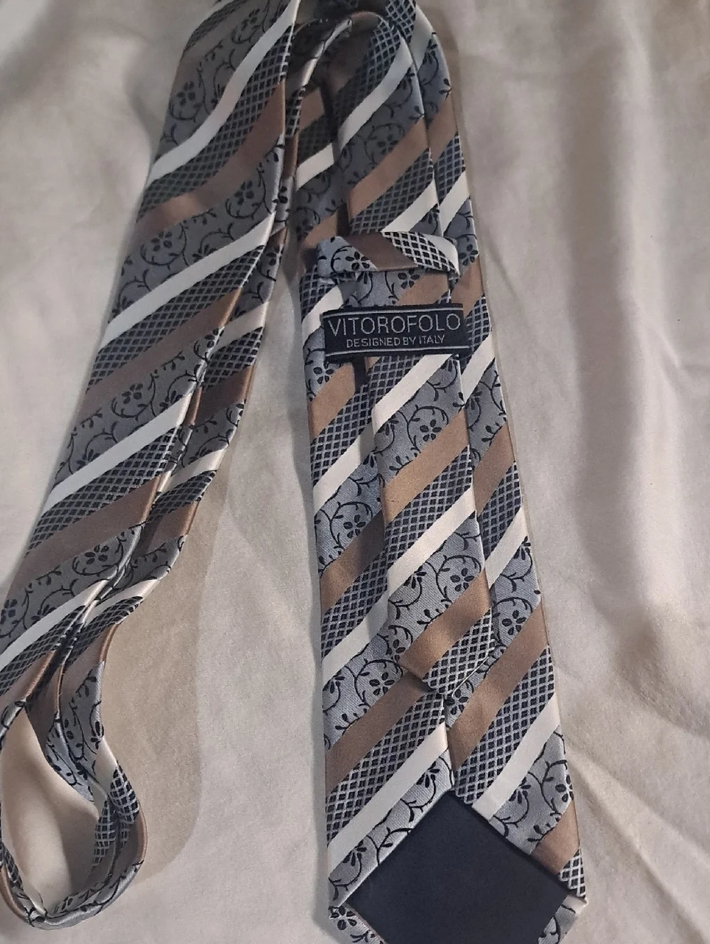 VITOROFOLO Stylish Tan and Brown Striped Tie